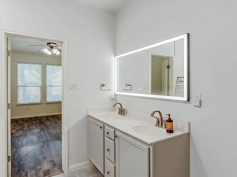 7320 Colina Vista Loop #B — Photo 17
