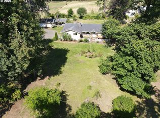 36991 Row River Rd, Cottage Grove, OR 97424