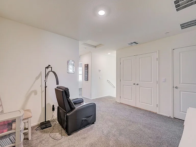 6928 Honor Hill St — Photo 29
