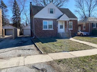 215 E 141st St, Dolton, IL