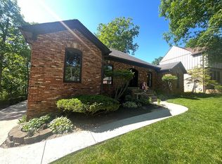608 Darnay Pl, Louisville, KY 40245