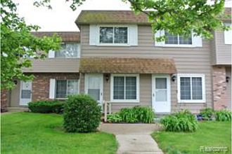 1st image of 468 Riverbend Dr