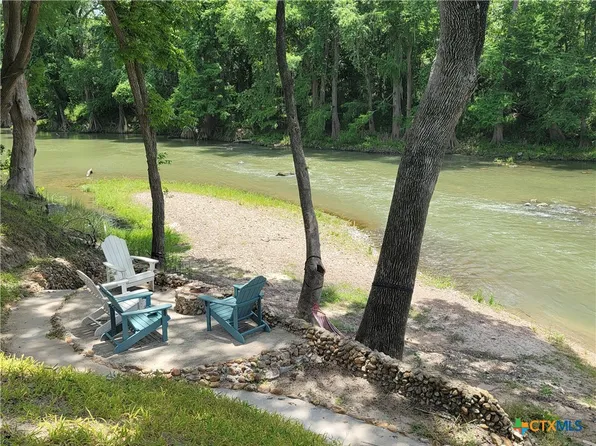 582 Cypress Valley Rd, Cuero, TX 77954