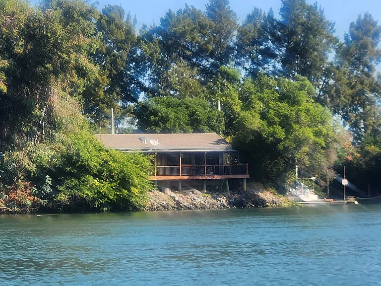 3100J Ryer Rd E — Photo 1
