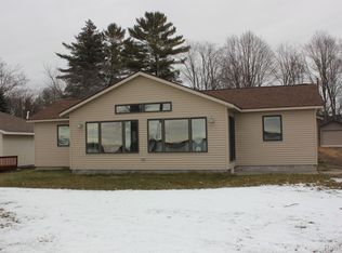9410 Washington Rd, Saint Helen, MI 48656