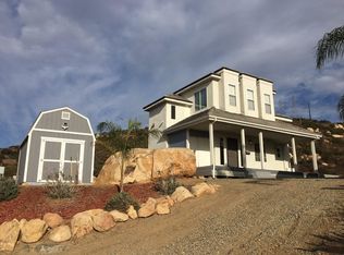 1649 Vista De Montemar #B, El Cajon, CA 92021