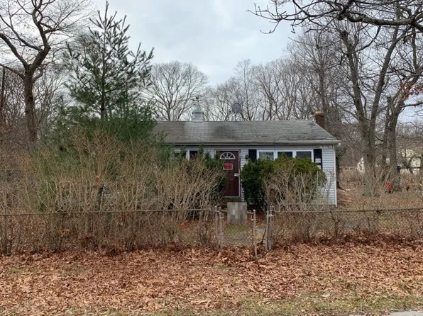 1259 William Floyd Pkwy, Shirley, NY 11967