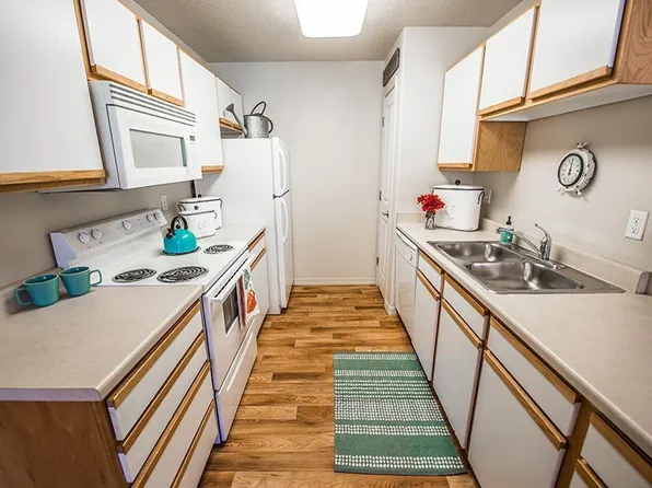 Pleasant Springs, 884 W 700 S #1B-1Ba-758Sqft, Pleasant Grove, UT 84062