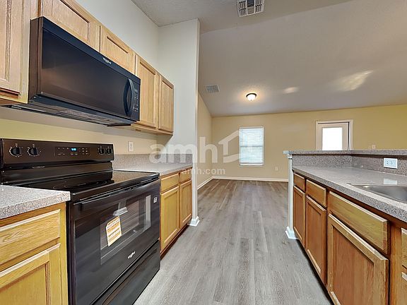 3rd image of 2842 Taylor Hill Dr