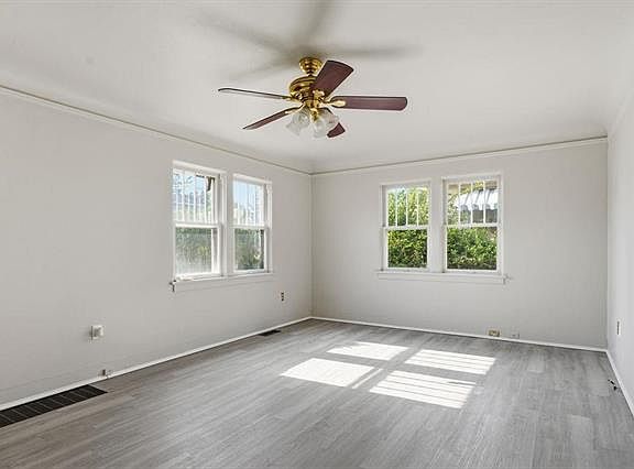 4th image of 4118 N Howard St