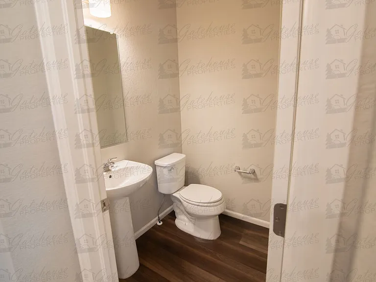 10294 E 59th Ave — Photo 17