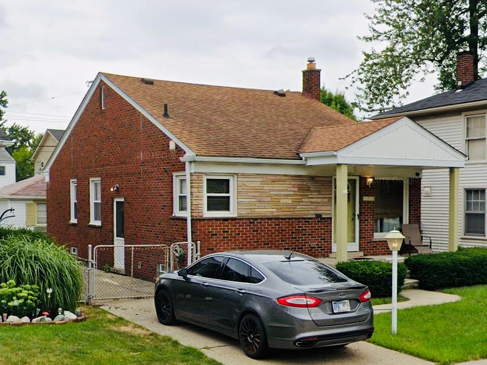 2nd image of 22171 Nona St