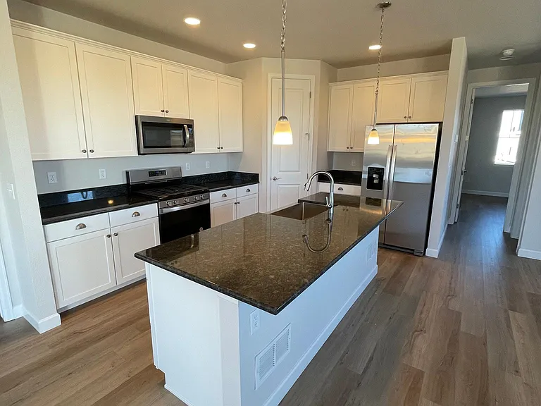4521 Cholla Trl — Photo 10
