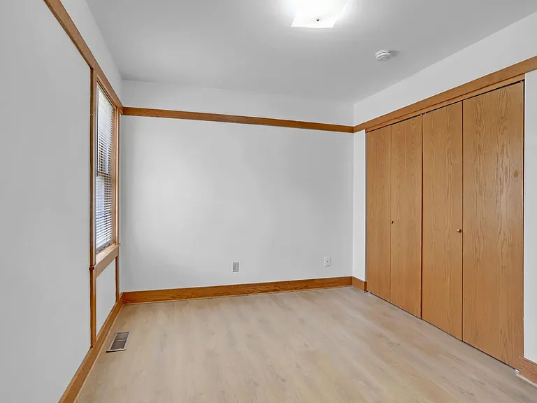 206 W William St #A — Photo 15