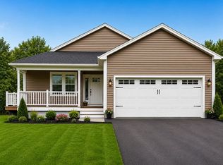 16 Jenni Ln, Steep Falls, ME 04085