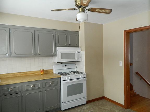 4th image of 3817 Connecticut Dr