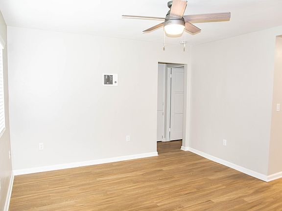 3rd image of 3061 Madison Ave