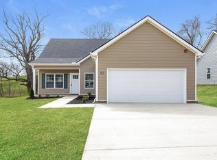 1010 Echo Ridge Rd, Columbia, TN 38401