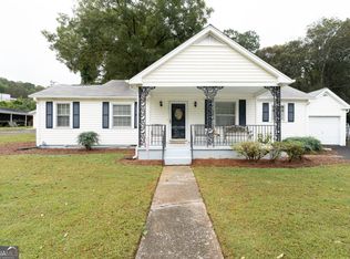 13 Spring Cir SE, Lindale, GA 30147