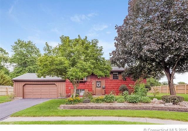 Beautiful park-like setting