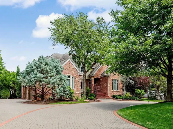8304 E Bridlewood St, Wichita, KS 67206