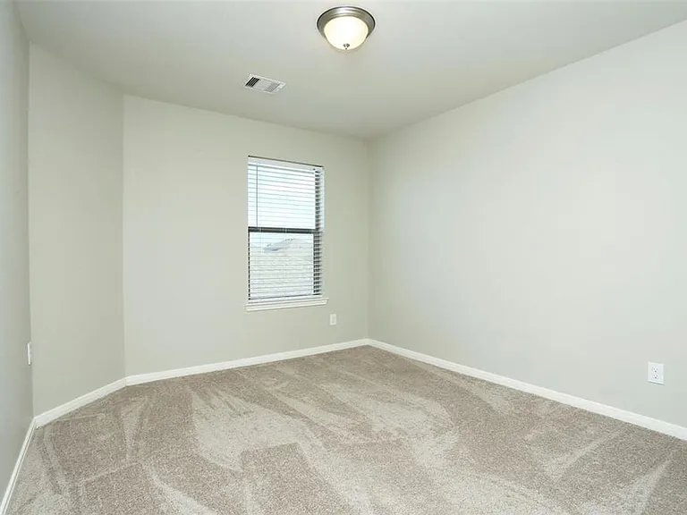 1123 Cloud Croft Ln — Photo 21