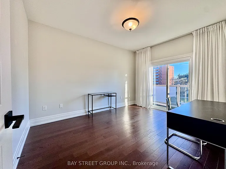 1033 Shaw Dr — Photo 26