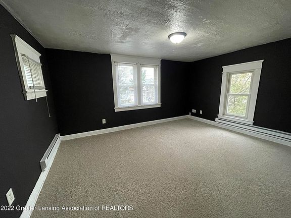 4th image of 1611 Todd Ave