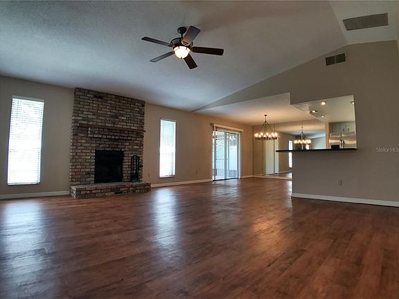 4th image of 7031 Burnway Dr