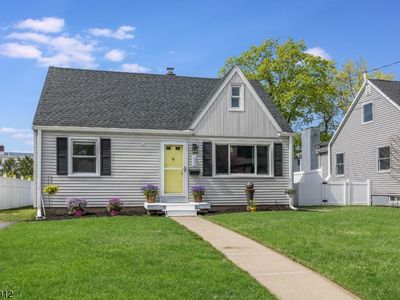 52 Schuyler Ave, Pompton Lakes, NJ, 07442