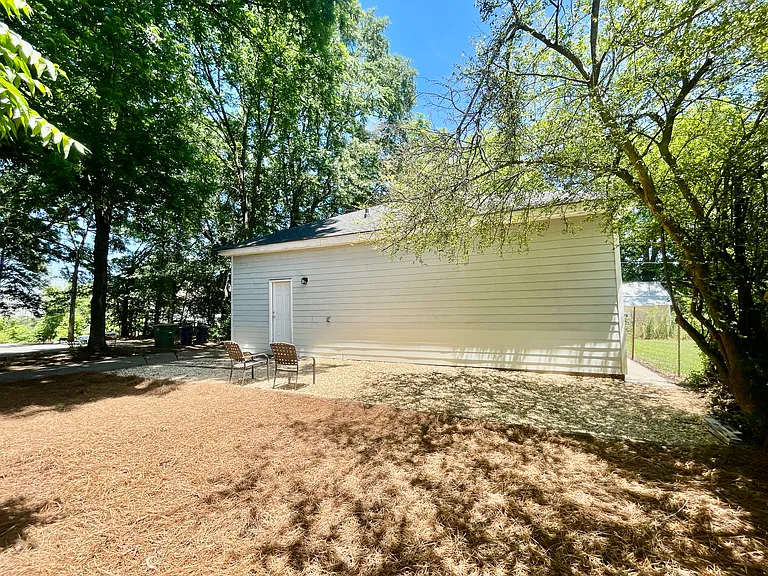 234 Georgia Dr — Photo 6