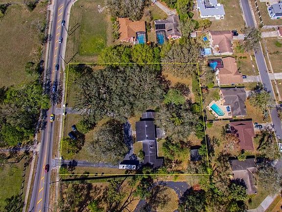 3rd image of 3525 N Powers Dr