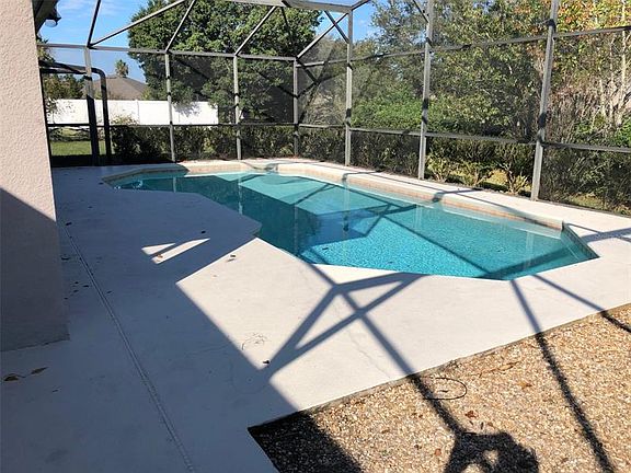 3rd image of 13225 Lakewind Dr