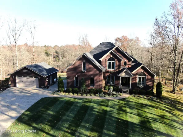 1464 E Sanders Ln, Mount Washington, KY 40047