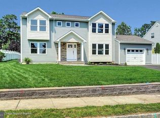 14 Avalon Ave, Barnegat, NJ 08005
