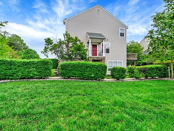 2nd image of 8603 Willow Leaf Ct