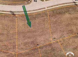 111 N Fall Creek Dr, Lawrence, KS 66049