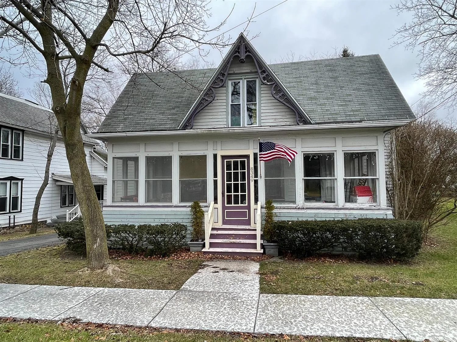 8349 Main St photo 1