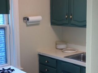 1201 W 8th St APT 2, Wilmington, DE 19806