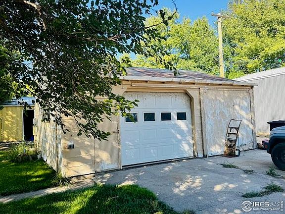 3rd image of 403 N Logan Ave