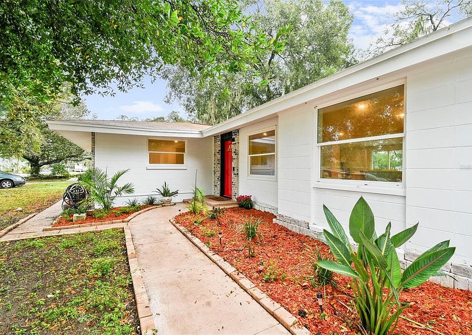 1st image of 909 EASTWOOD DRIVE