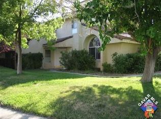 5304 Gardendale Ln, Palmdale, CA 93551