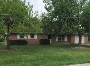 664 S Summit Dr, Holts Summit, MO 65043
