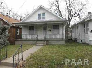 2402 N Ellis St, Peoria, IL 61604