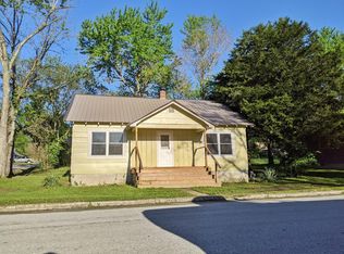 802 N Robinson St, Harrison, AR 72601