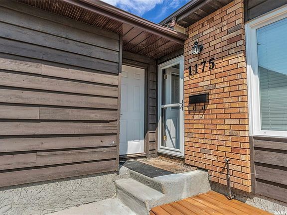 3rd image of 1175 Ferguson Cres