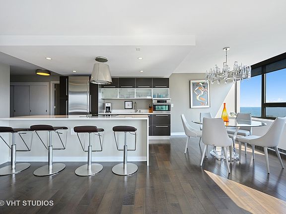 5th image of 2800 N Lake Shore Dr APT 2116