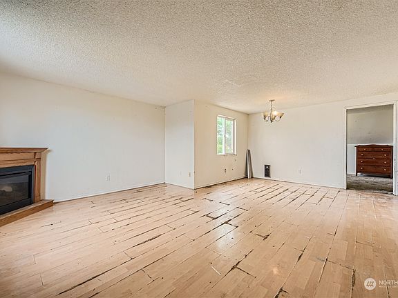 4th image of 5408 McKinley Avenue #5410