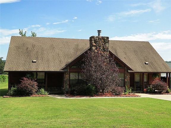 CHARMING LOG & ROCK HOME