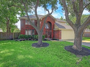 1903 Tall Gum Dr, Fresno, TX 77545